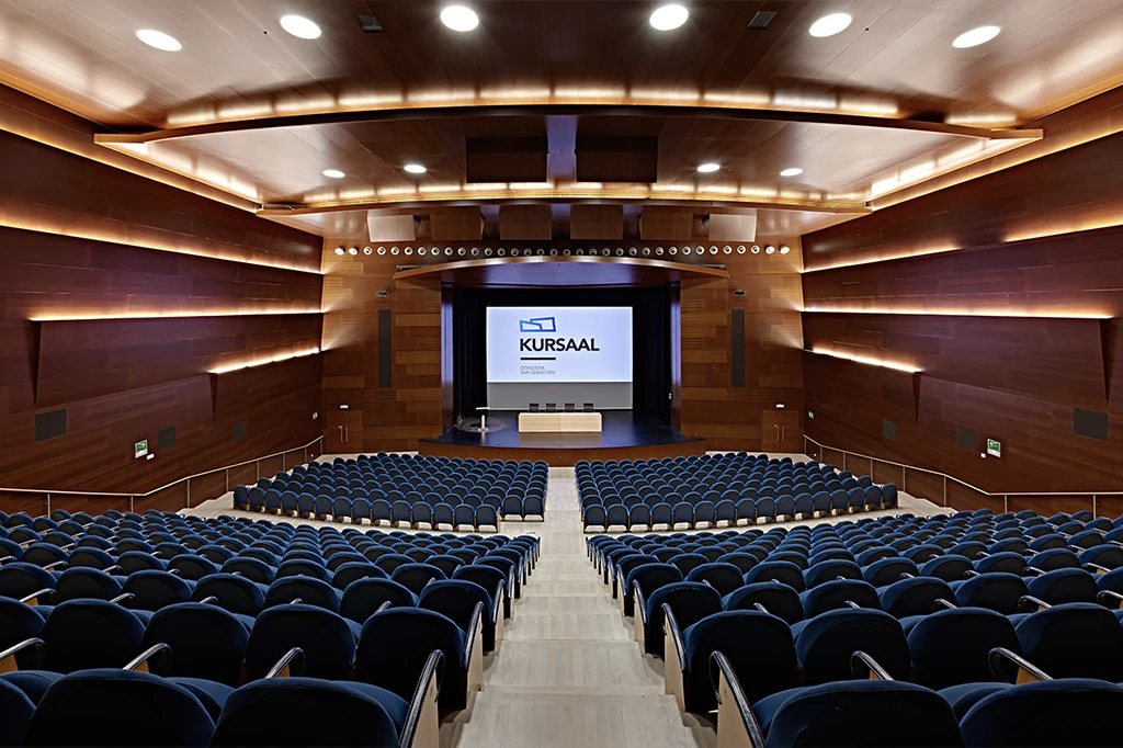 Palacio de Congresos Kursaal donde se celebra el Adinberri Longevity Forum